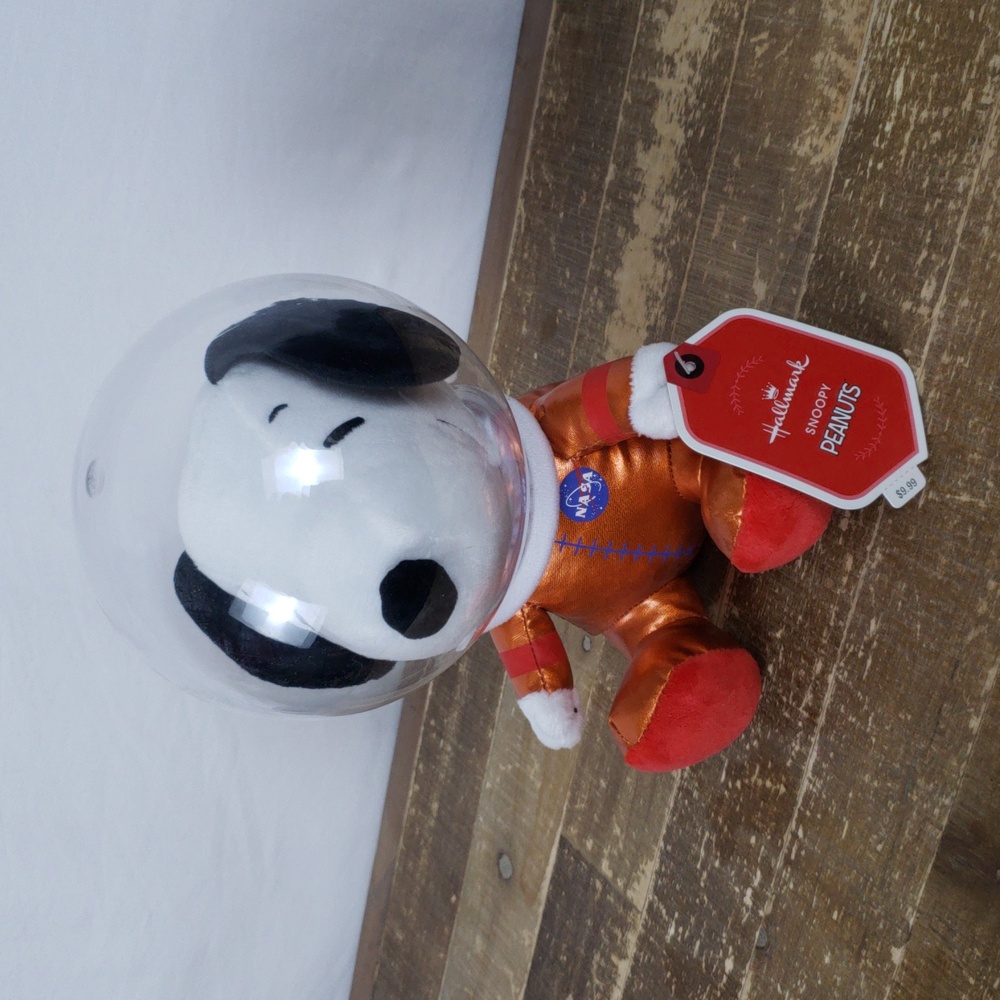 Peanuts Snoopy NASA Astronaut 8" Plush